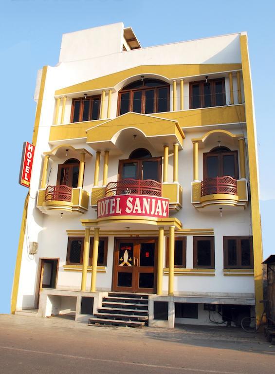 Hotel Sanjay Agra  Ngoại thất bức ảnh